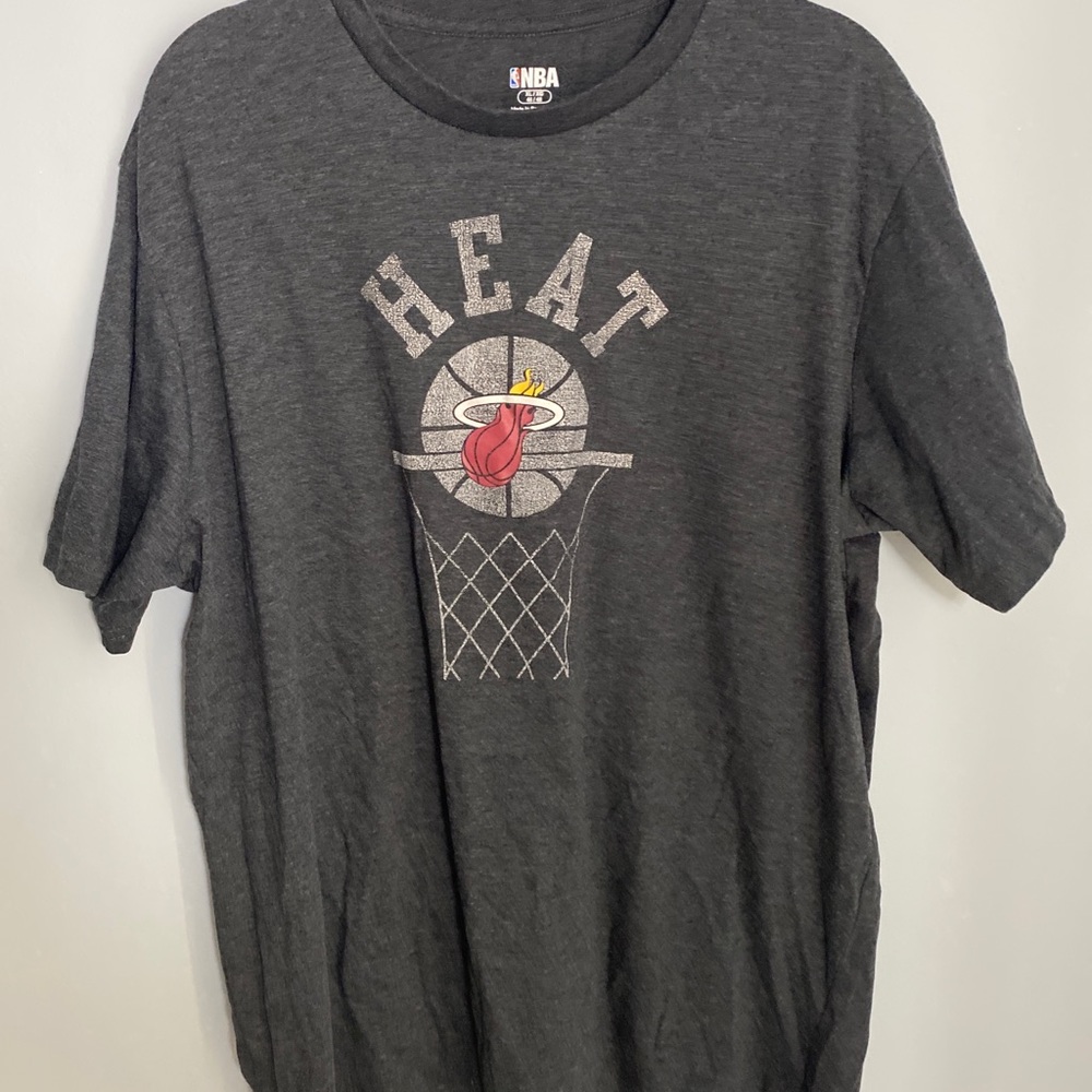 Men’s NBA Miami Heat Gray T-Shirt-Size XL